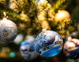 З Новим Роком та Різдвом Христовим!